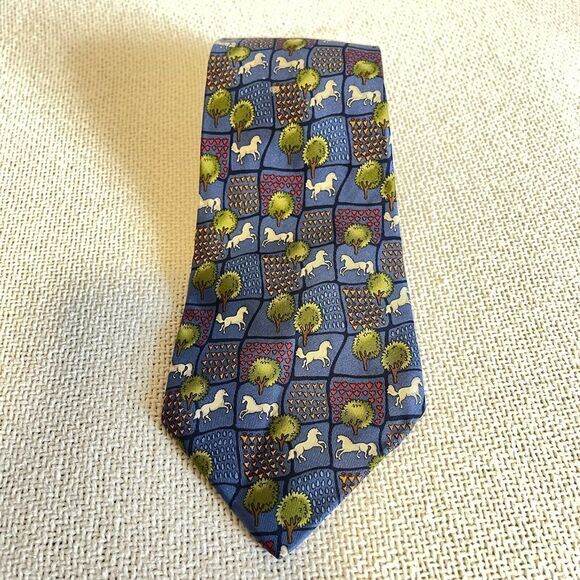 VTG SALVATORE‎ FERRAGAMO Navy Blue Horse Farm Pasture Tree SILK DRESS TIE LUXURY - Picture 1 of 5
